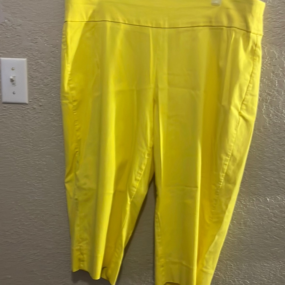 Yellow capris